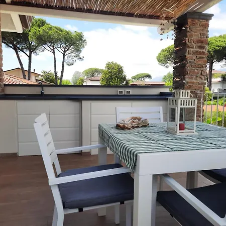 Appartamento A Dei Marmi *